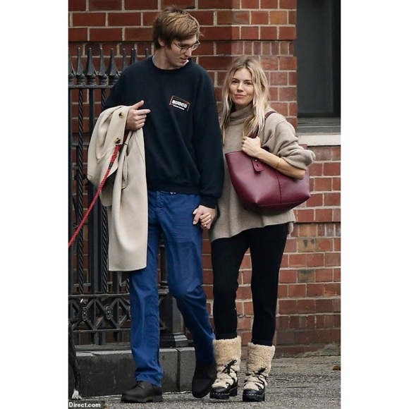 Frame Les Second Medium White Leather Tote - Picture 7 of 14